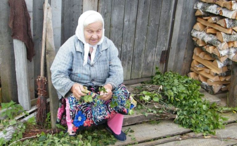 Коли в селі пішла чутка про бабу анну, всі були здивовані – хто ж вона насправді. А правду знала лише сама бабка