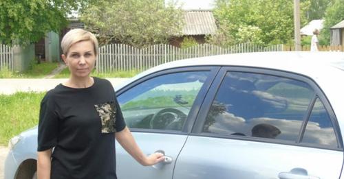 Марина Іванівна була ідеалом для всіх жінок, а чоловіки просто мріяли про неї. Але ніхто не знав, яку таєм ницю вона ховає під усмішкою