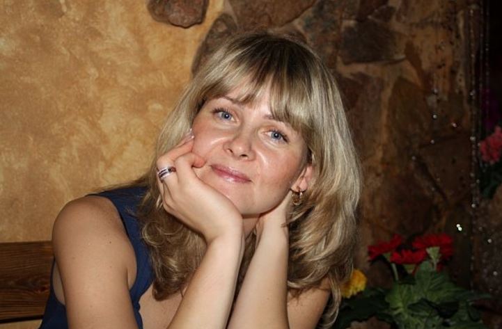 Я завжди зберігала шанобливе мовчання щодо своєї свекрухи, дотримуючись цінностей, прищеплених мені бабусею. Але один випадок у пологовому будинку поставив мене в глухий кут.
