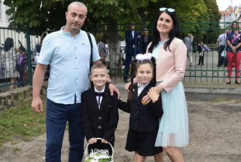 Я виховувала дітей чоловіка як своїх, а на випускний старшого сина раптом з’явилася його біологічна мати