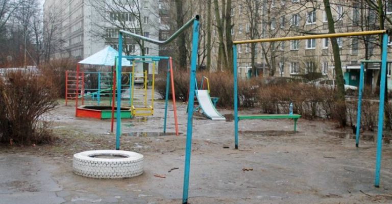 Мати залишила мене в парку на морозі і зникла, з’явилася вона лише через 15 років, і сказала таке, що я кинулася цілувати їй руки.