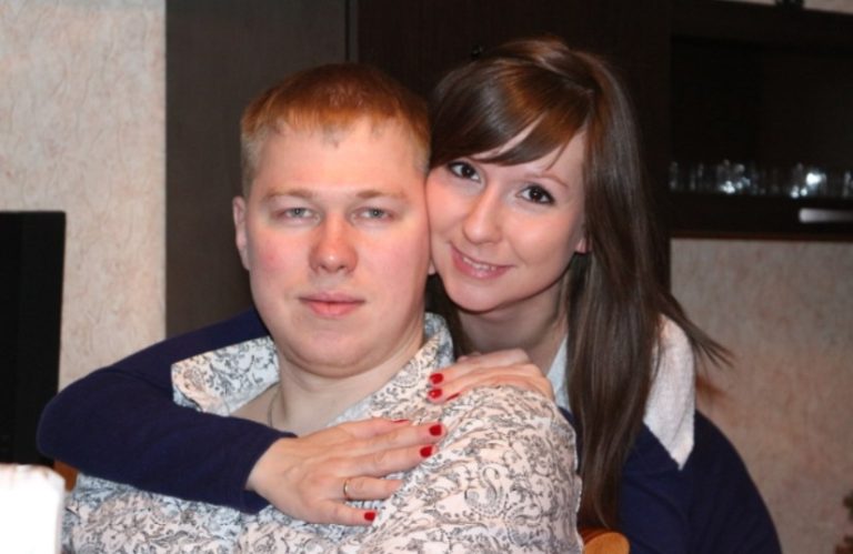 Настю обзивали жa дрібною, але Стас був дуже розумним і одразу ж зрозумів, що з неї вийде чудова дружина