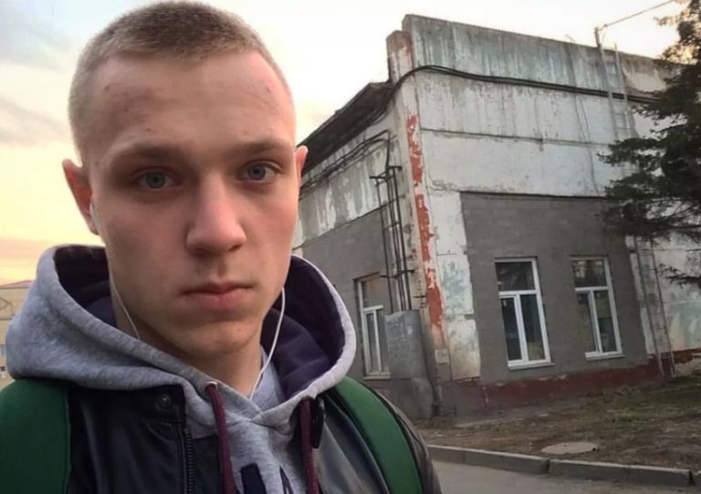 О сімнадцятій Маринка завагітніла від мене. Довелося жити разом. У нас народилася донька, котру я дуже любив. Але якось у нас трапилося лихо.