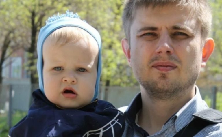 Моя дружина наро дила дочку, але я знав, що дівчинка не від мене. Незважаючи на це, я полюбив Соню як рідну, а дружині сказав забути про все і жити, як раніше.