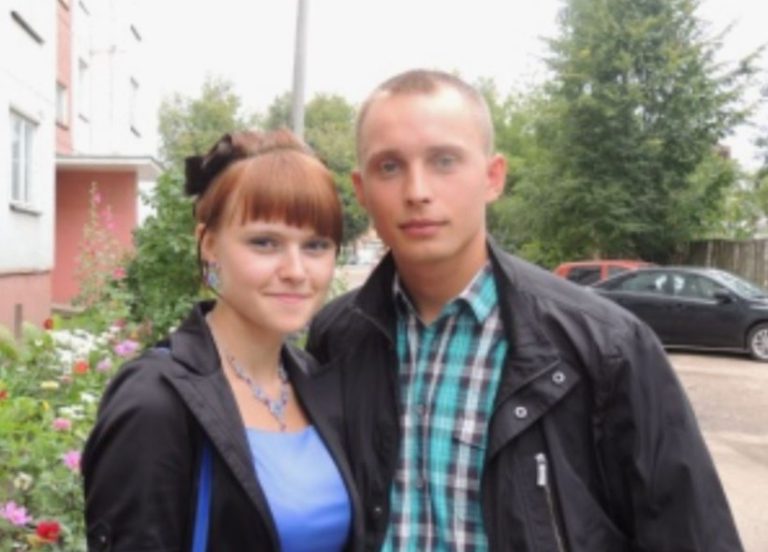 Минуло вже 10 років, як Віктор побачив як Таня танцювала з іншим, nсиханув і переїхав до столиці. І ось раптом доля знову звела їх разом.
