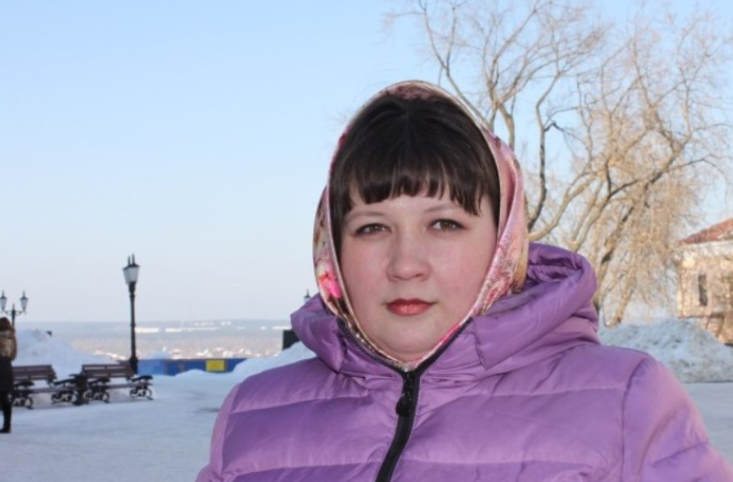 Ніна сиділа з хв орим свекром, доглядала за ним, а коли його не стало, тільки тоді жінка дізналася жа Хливу Таємницю Чоловіка.