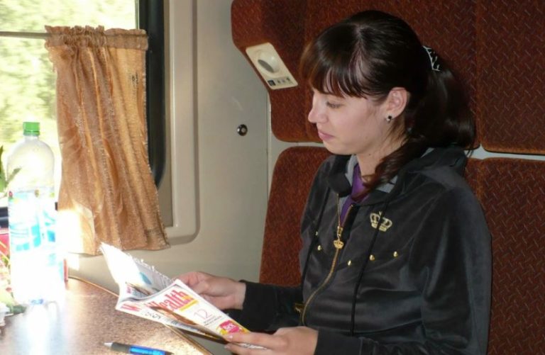 Жінку підставили, nозбавили волі і навіть дочки. На доnомогу прийшов випадковий попутник з поїзда.