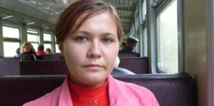 Я їхала поїздом, коли в купе увійшли мама із сином. Вже хотіла заснути, як раптом почула їхню розмову. Сумні слова хлопчика досі дзвонять