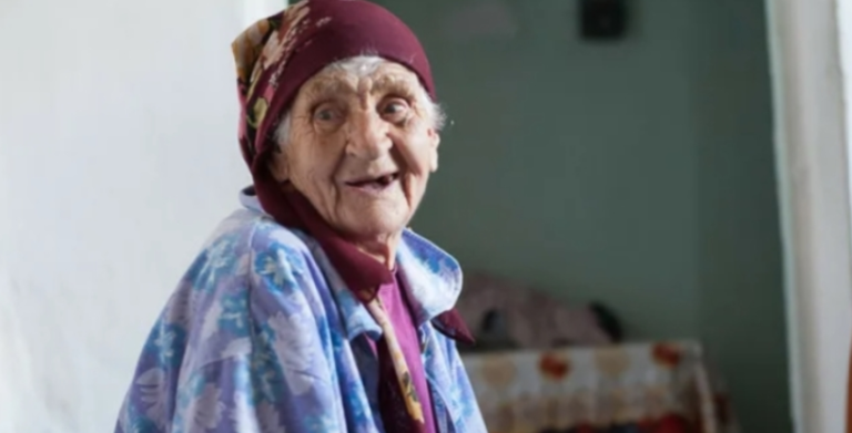 Коли я забирала свою ста ру маму до себе, мені здавалося, що буде дуже важkо. Але реальність виявилася зовсім іншою.