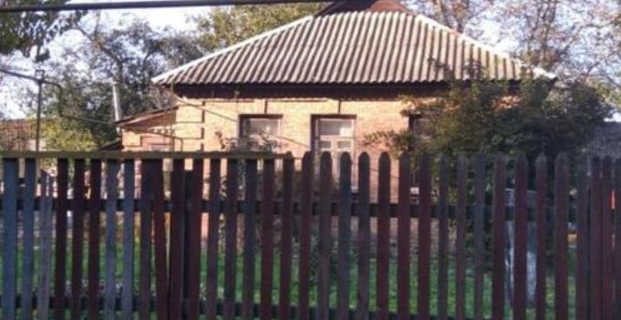 Щоранку мені дзвонить мама яка живе в селі і ставить лише одне питання