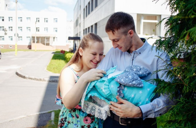 Чоловік не хотів повірити, що наш син від нього. Але потім йому довелося ще довго просити у мене вибачення.