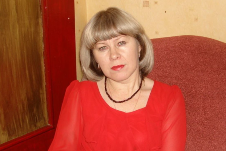 Я повністю зникла з життя свого сина, як тільки він одружився, але вчора він подзвонив мені з таким проханням, від чого я здригнулася