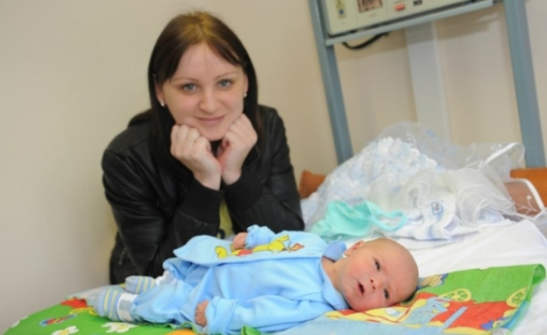 Дівчина довгий час не визнавалася, хто є батьком її дитини. Але одного разу