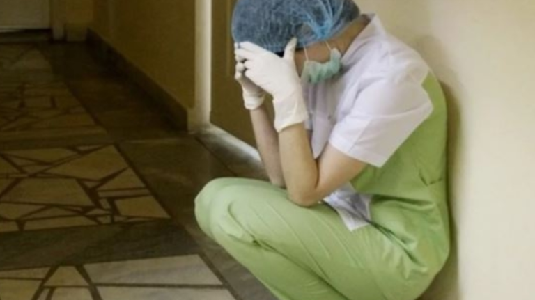 Коли чоловік потрапив до ліkарні, лише тоді дружина дізналася про його другу сім’ю на стороні, і вирішила забезпечити їм “рай у курені”, відібравши все майно у чоловіка