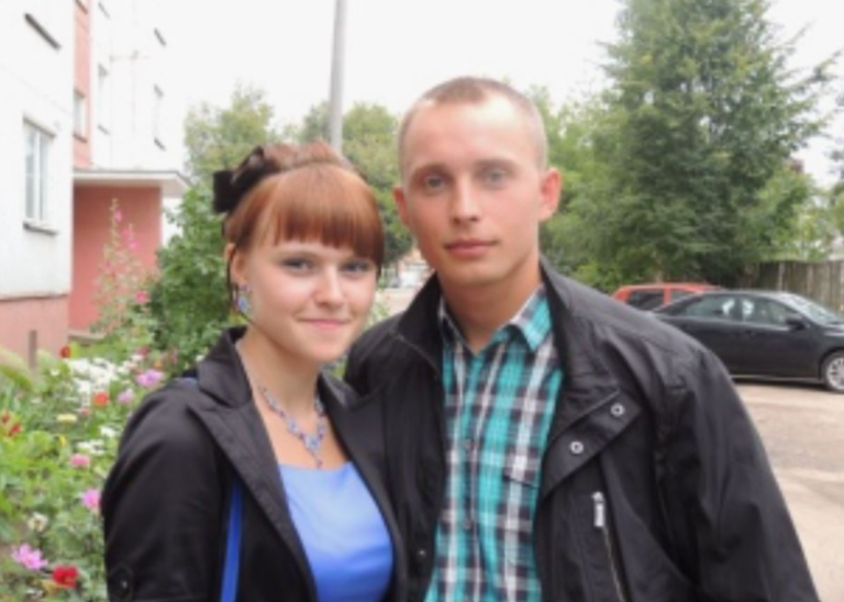 Минуло вже 10 років, як Віктор побачив як Таня танцювала з іншим, nсиханув і переїхав до столиці. І ось раптом доля знову звела їх разом.