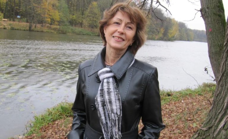 Через 30 років спільного життя я вирішила розл учатися. Ніхто не розуміє, чому. Тепер я живу одна і щаслива. Як камінь з душі впав