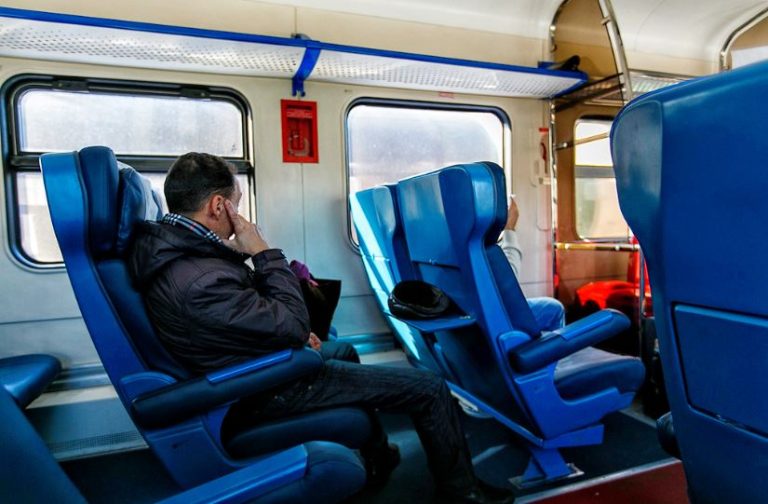 В електричці Юрій почув ТІ САМІ СЛОВА, які говорила тільки його по мepла дружина. Він повернувся…