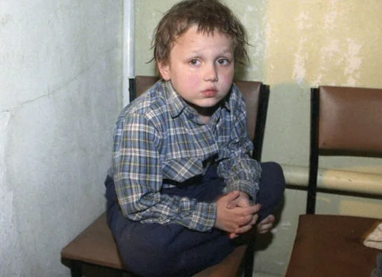 Родичам було наплювати на мене, коли я перебувала в дитбудинку. Як тільки я стала успішною вони раптом згадали про мене