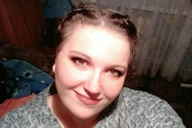 Сталося так, що Анна чекала другу дитину. Батько малюка, Іван, втомився тоді бігати від всіх