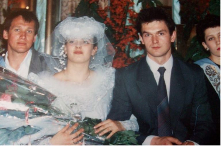 «З цим ніщебродіком ти і двох років не протягнеш» — сказала мені подруга на моєму весіллі, і ось що стало з усіма нами через кілька років