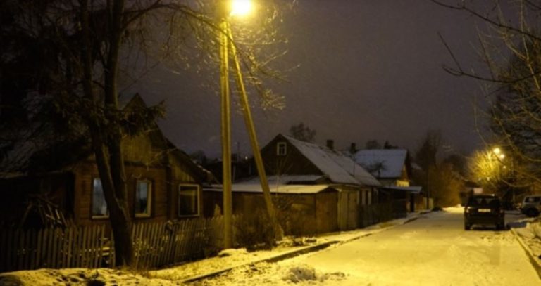 Того дня щось передбачило Іванові кинути все в клубі та бігти додому до бабусі. Він біг додому, скільки було сил у ногах, відчинив двері і завмер від побаченого.