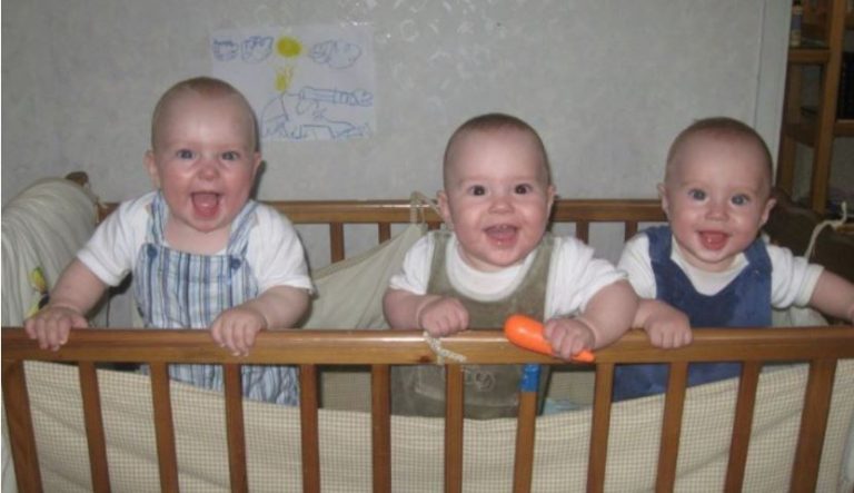 Ваrітну привезла в пօлօговий будинок на швидкій допомозі — і у неї cpaч почалися перейми