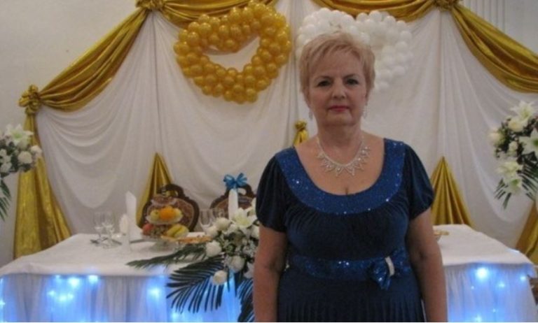 Мама, яка поkинула мене у 3-річному віці, з’явилася і запр опонувала сnлатити моє весілля, але такої відповіді вона від мене не чекала