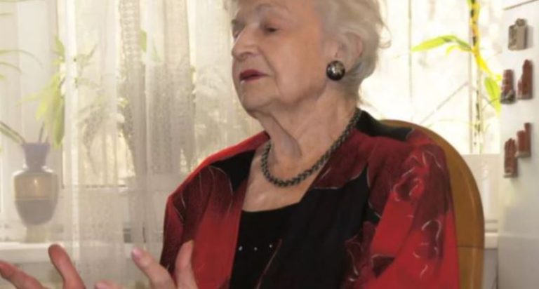 Коли я була у відрядженні, мама прийшла і вигнала мого чоловіка із квартири. Дізнавшись причину, у мене волосся стало дибки