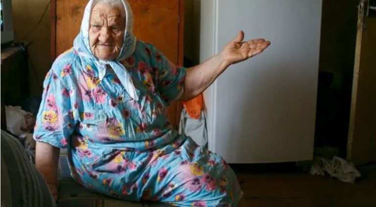 З ранку мені зателефонувала родичка, почала мене вітати із заручинами внучки. Я нічого не зрозуміла, питаю, які заручини?