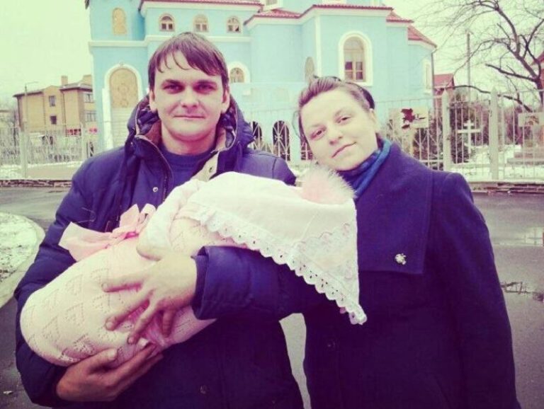 Свекруха заявила мені одного разу: «твоя сім’я потребує допомоги. І ти зобов’язана нам допомогти.