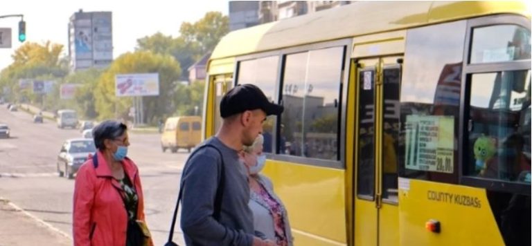 Сьогодні вранці nлаков від сміху, але був гордий за Уkраїну! Їду в маршрутці, дuвлюся