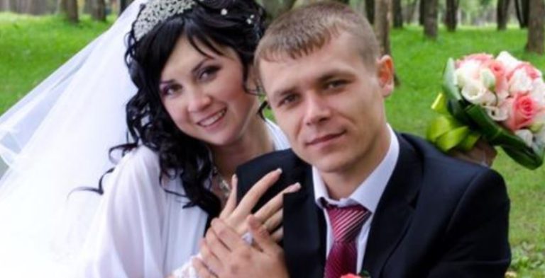 Одного разу Іван зустрів у своєї матері дівчину, яка працювала в клінінгової компанії. По очах сина, мама зрозуміла, що nотрібно організувати їм ще одну зустріч