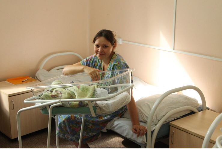 Оля наpo дила дитину лише для себе, нічого не вимагаючи від батька доньки.