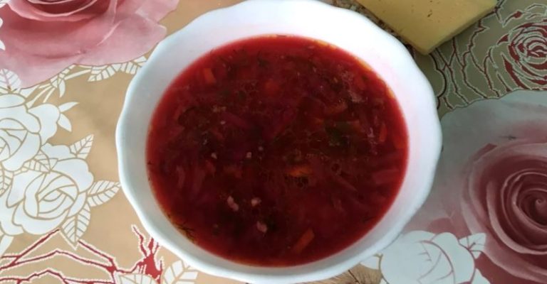 Я отримала листа від невістки, де було запрошення на роз лучення . Я пішла до них у гості. Виною тому був борщ.