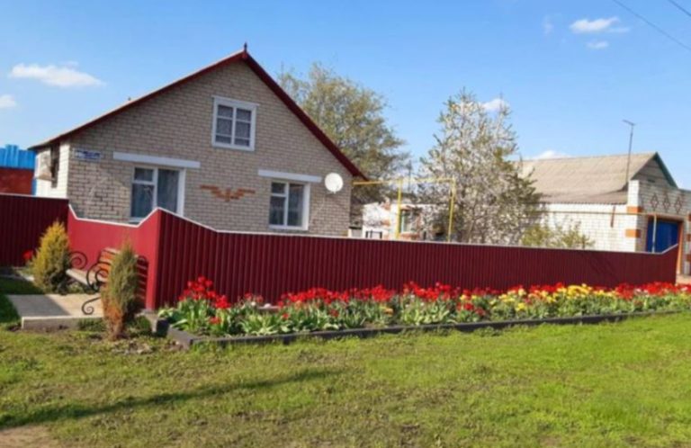 Стала доглядальницею для старої бабусі, а вона перед своєю смер тю такий сюрприз зробила мені, що я досі не приходжу до тями.