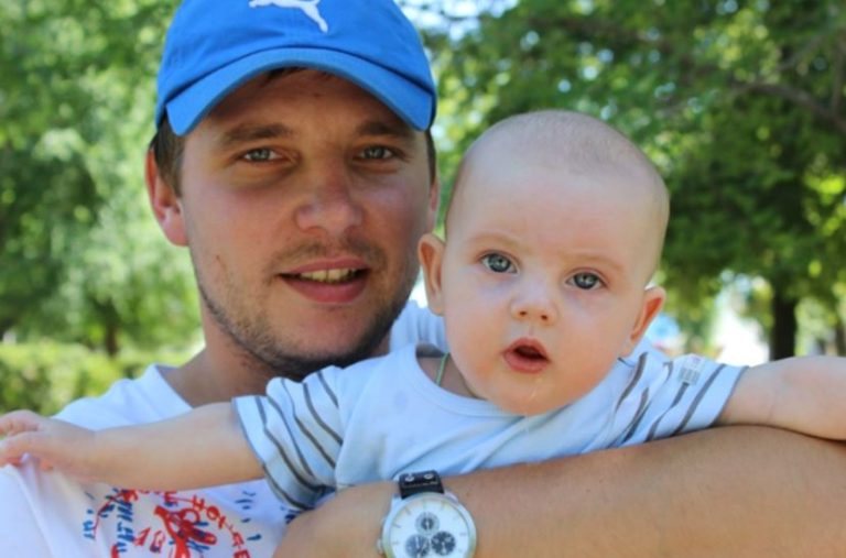 Моя дружина наро дила дочку, але я знав, що дівчинка не від мене. Незважаючи на це, я полюбив Соню як рідну, а дружині сказав забути про все і жити, як раніше.