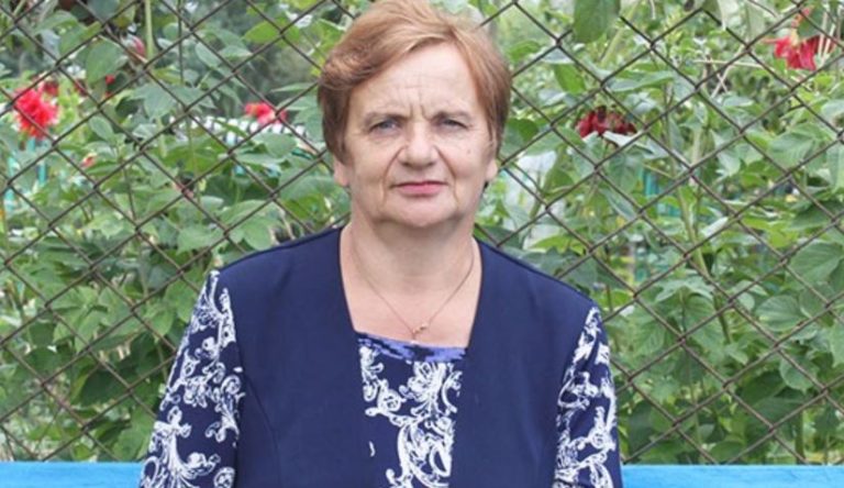 Коли син стояв біля вівтаря і чекав наречену, мати відвела його вбік, і сказала кілька дуже важливих слів. Після цього змінилося все