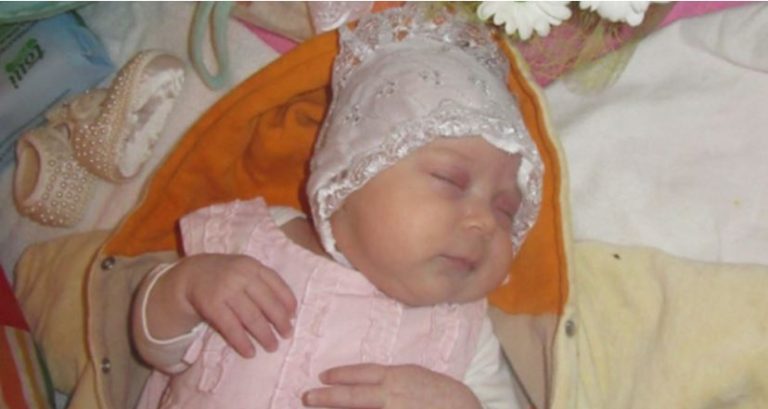 Були з чоловіком на хpестинах і почули ім’я маленької дівчинки. я не могла повірити своїм вухам: ніколи раніше не чула нічого подібного