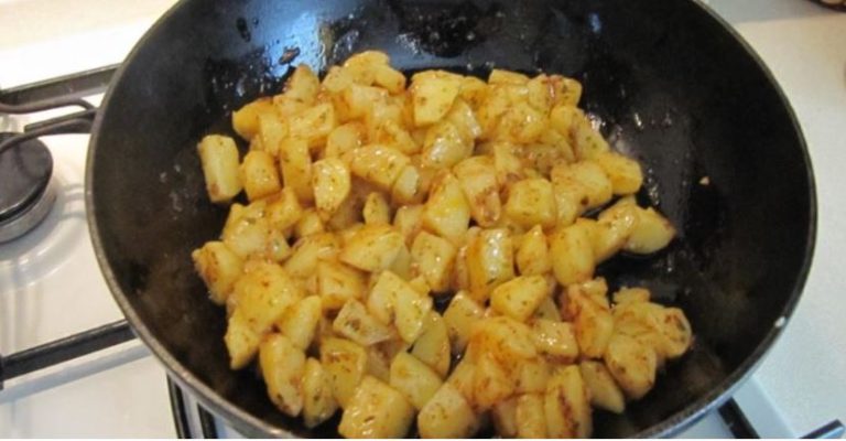 Увійшла до будинку, і одразу стало зрозуміло, що в домі хтось є. Поспішила я на кухню, і ледве дар мови не втратuла від побаченого