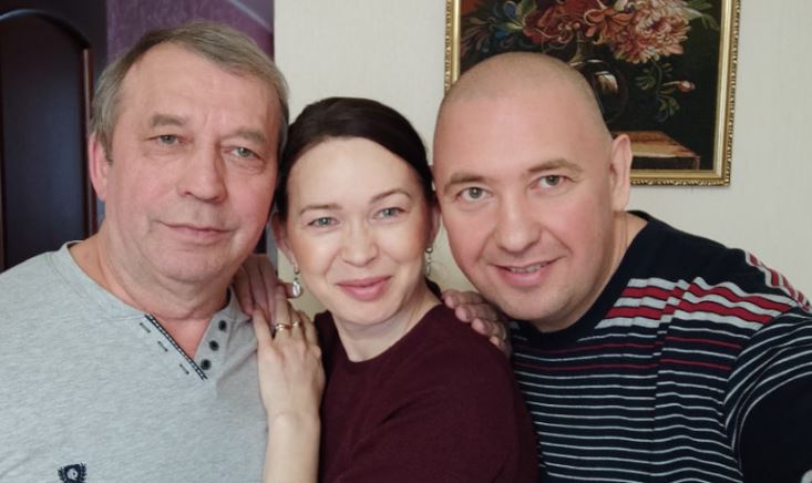 Разом зі своїм чоловіком я прожила в щасливому шлюбі цілих 25 років. Але в день то ржества я дізналася про нього таке, після чого життя перестала бути kолишньої!