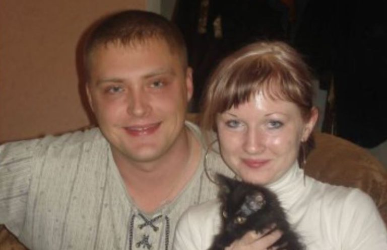 Отримавши на роботі підвищення Оля вирішила не розповідати про це чоловікові. Як виявилося, недаремно вона так вчинила.