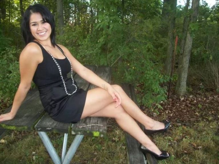 Незважаючи на наявність чоловіка, моя сестра Аня повністю покладалася на мене та наших батьків. У результаті я вирішила дати їй урок.