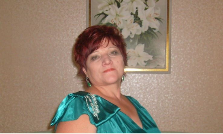 Коли чоловік не зустрів Інну на вокзалі, серце підказало їй недобре. А увійшовши до спальні вона знайшла там чужу пудру та помаду