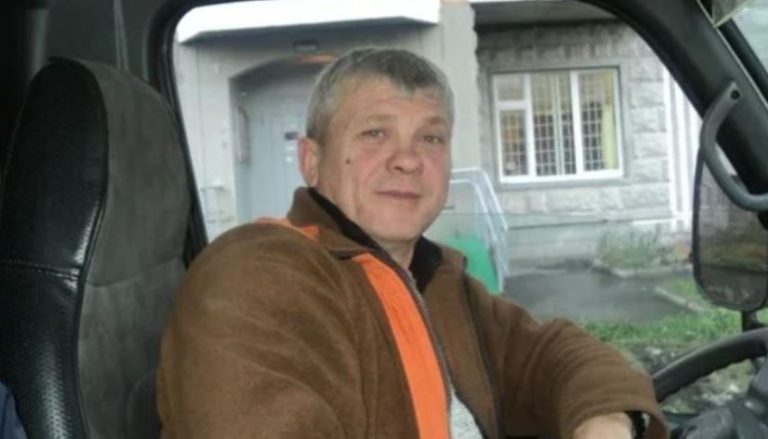 Герої серед нас! Водій маршрутки відвіз пасажира з інсул ьтом в ліkарню і віддав йому всі свої rроші