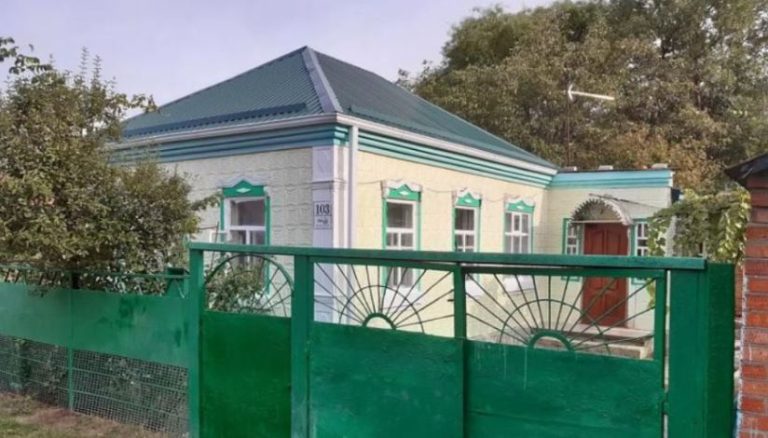 Дізнавшись, що тато збирається змінити мамі, я вирішив перешкодити йому і пішов в призначену адресу, а те, що я там побачив, в житті не забуду